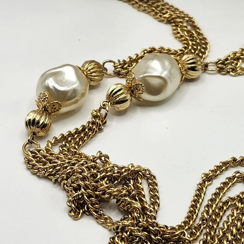 Vintage Gold Tone Multi Strand Long Chain Faux Baroque Pearl‎ Station Necklace